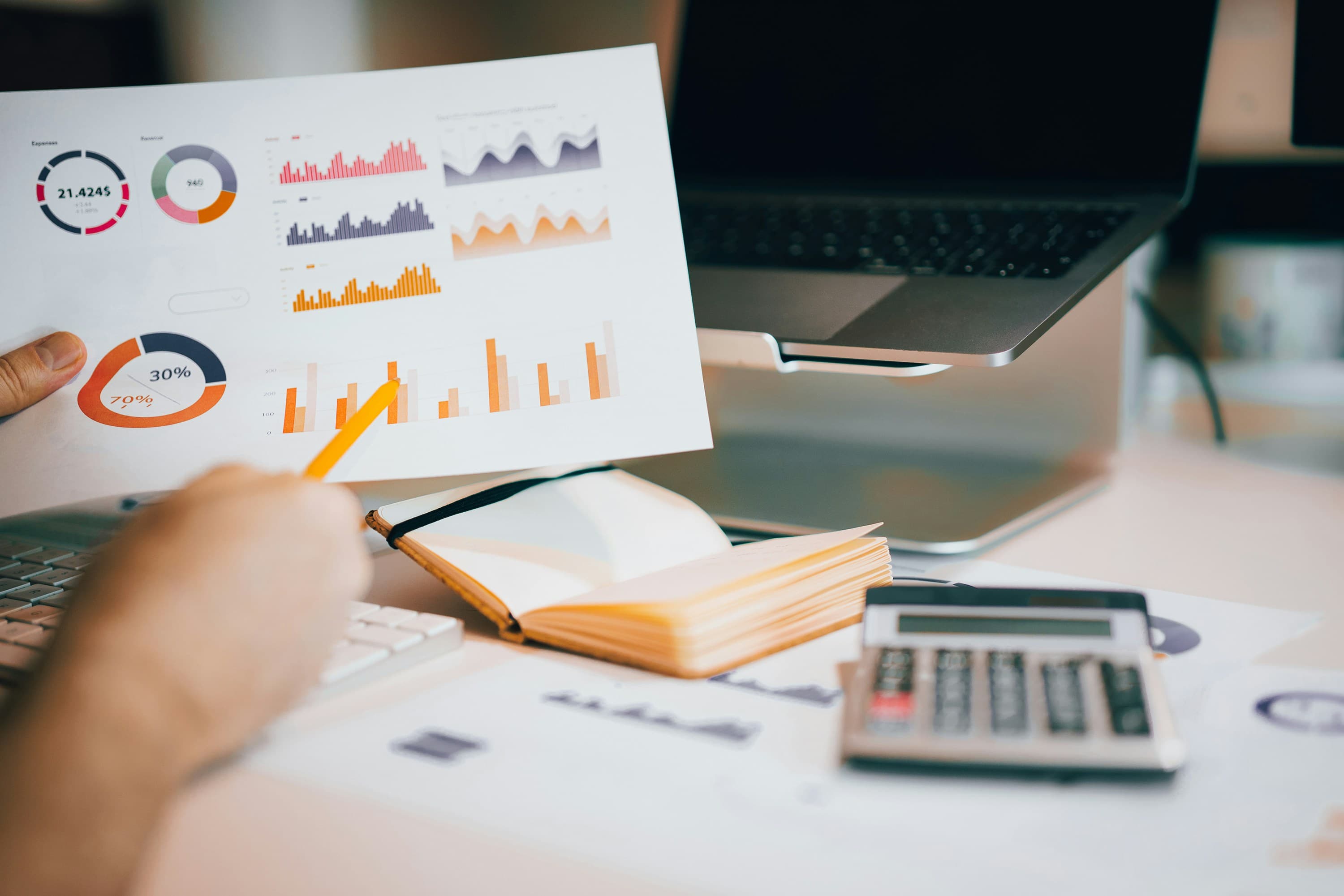 FINANCIAL SERVICES & FINTECH
